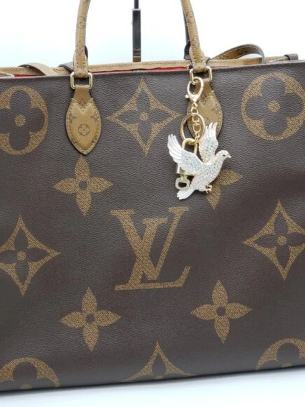 LV Gold Padlock & Key 🔒 Authentic Louis Vuitton Bag Unbranded Dove Charm